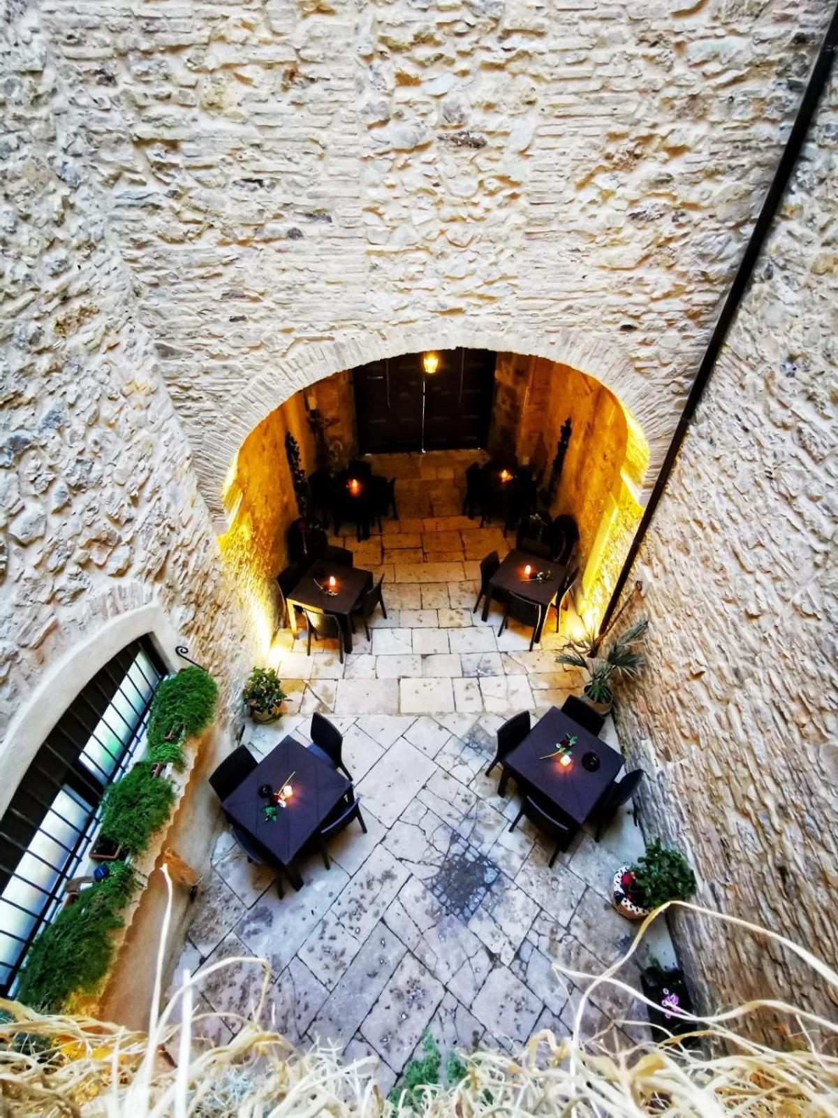 Agora' Castelnuovo Della Daunia Bed & Breakfast Exterior foto