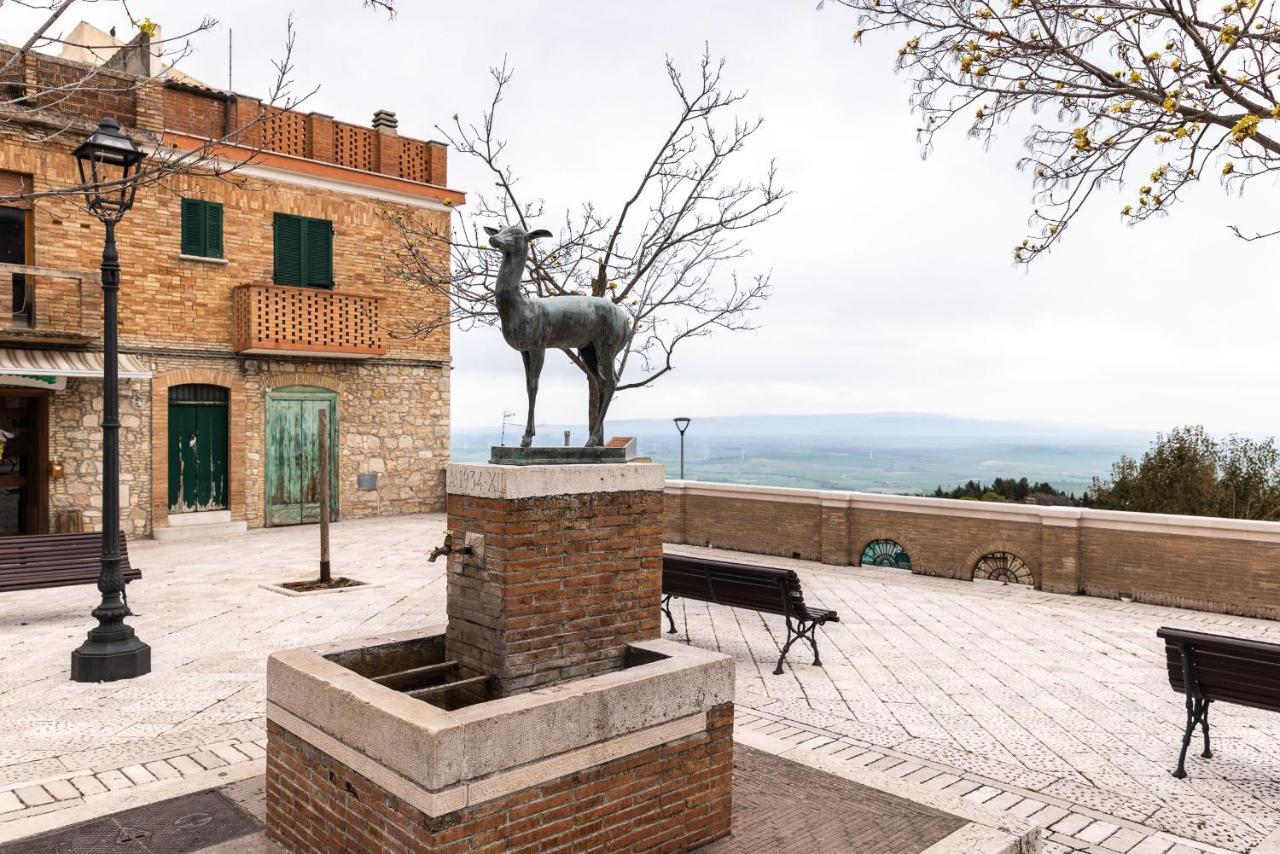 Agora' Castelnuovo Della Daunia Bed & Breakfast Exterior foto